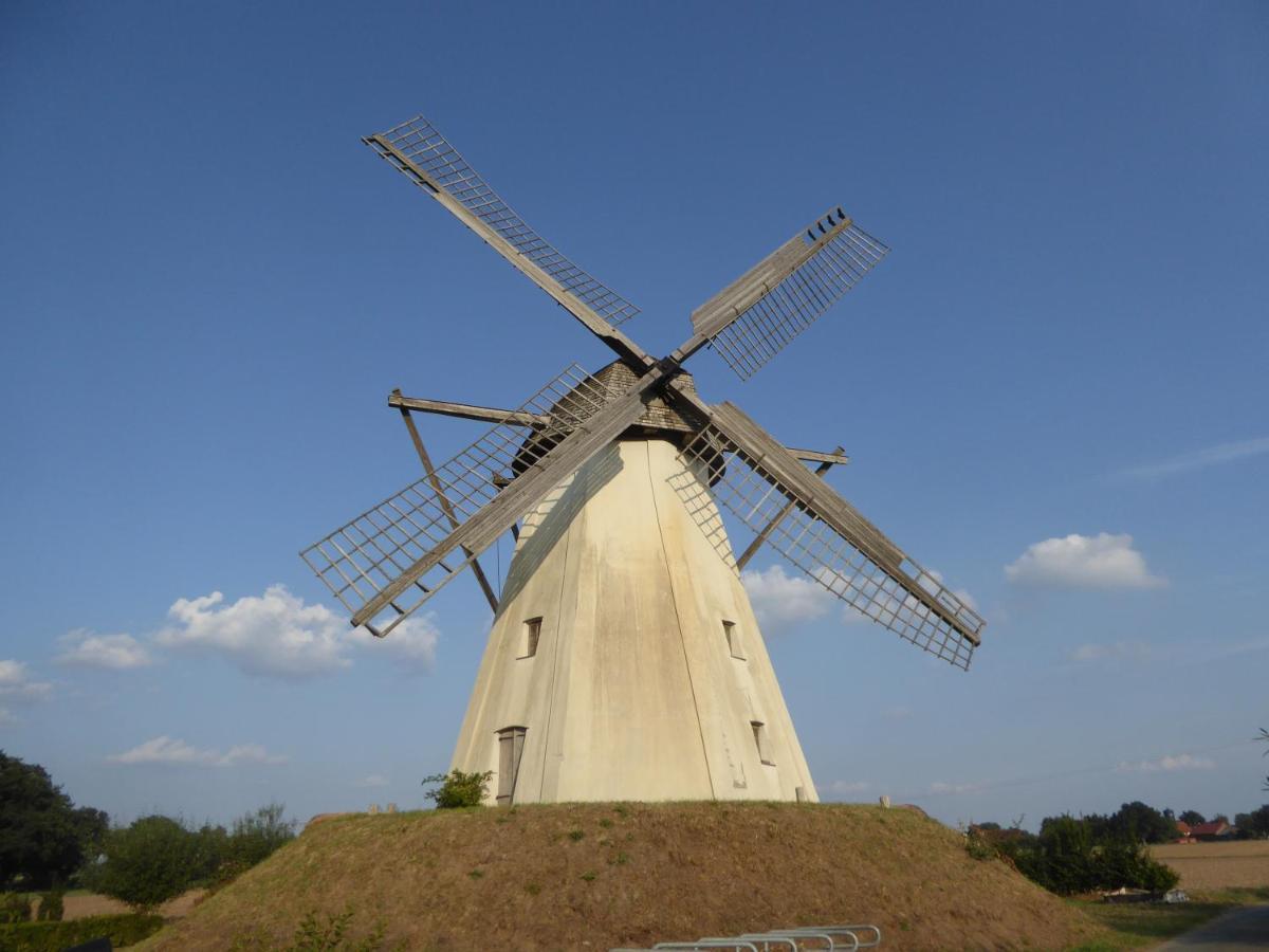 Landgasthaus Zur Mühlenwirtin Petershagen Exterior foto